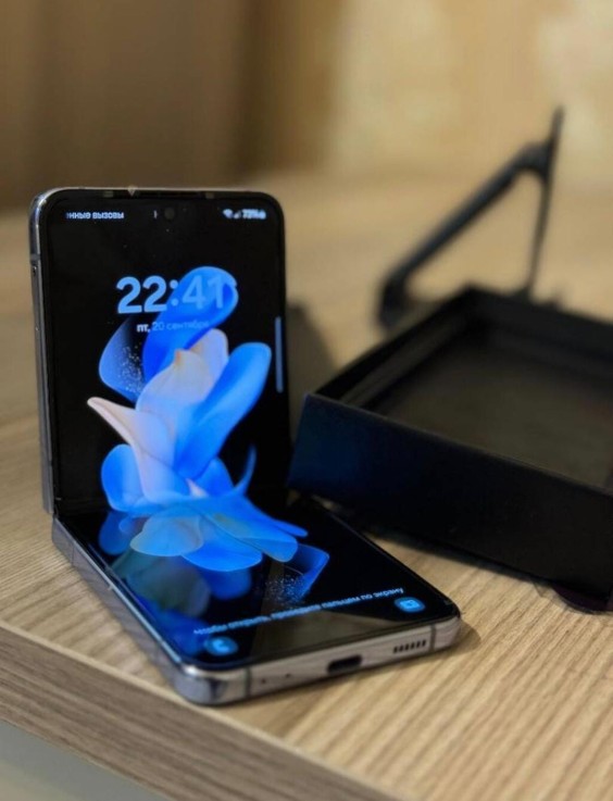 Samsung Galaxy Z Flip 4 256 GB