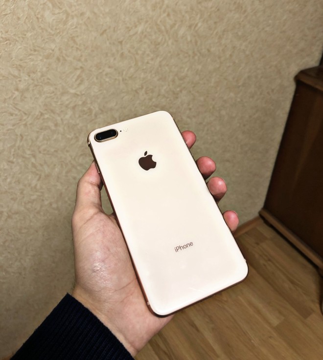 Apple iPhone 8 Plus 64 GB