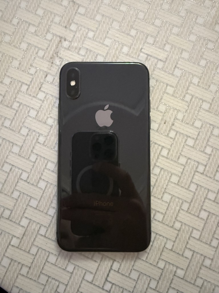 Apple iPhone X 64 GB