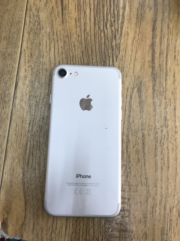 Apple iPhone 7 32 GB